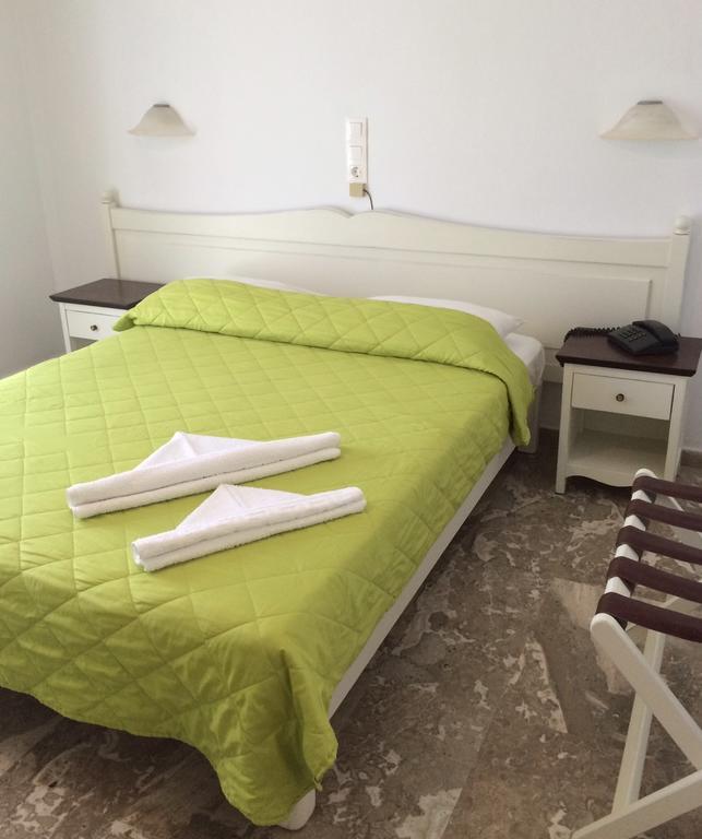 Pension Askas Aegiali Exterior photo